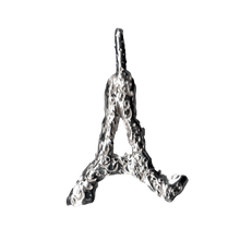 Laden Sie das Bild in den Galerie-Viewer, Coral Font Necklace