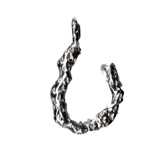 Laden Sie das Bild in den Galerie-Viewer, Coral Font Necklace