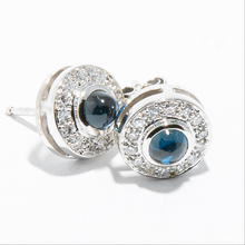 Laden Sie das Bild in den Galerie-Viewer, Ohrstecker mit Brillant und Turmalin in Weißgold